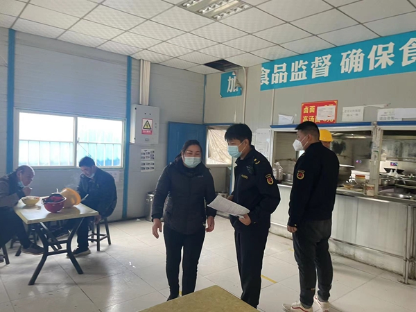 双kaiyun网站桥办事处积极整治餐饮油烟净化设施 城市净化再度提升