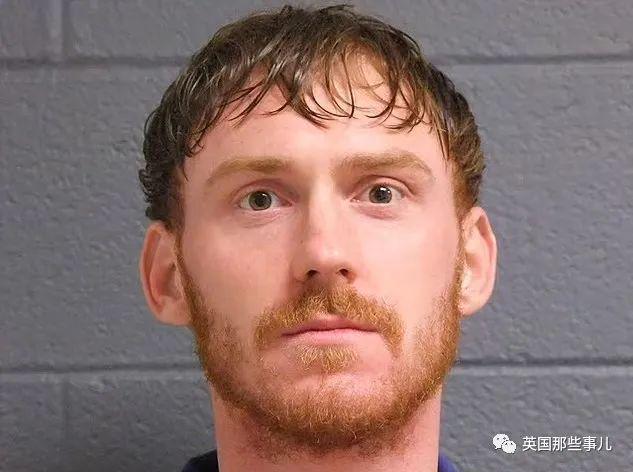 电影情节现实了！逃犯钻通风管道躲避警察然而悲剧了kaiyun网站(图3)